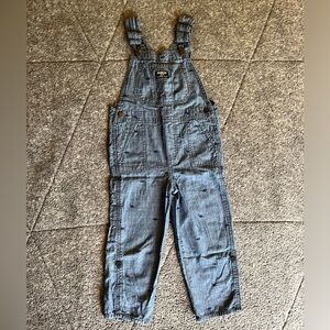 Oskosh light denim roll cuffed overalls - 4T with pockets front/back